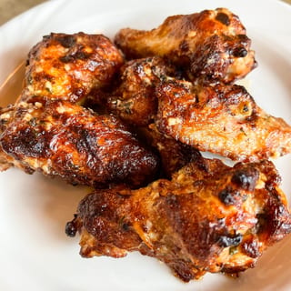 1/2lb Bone in Wings